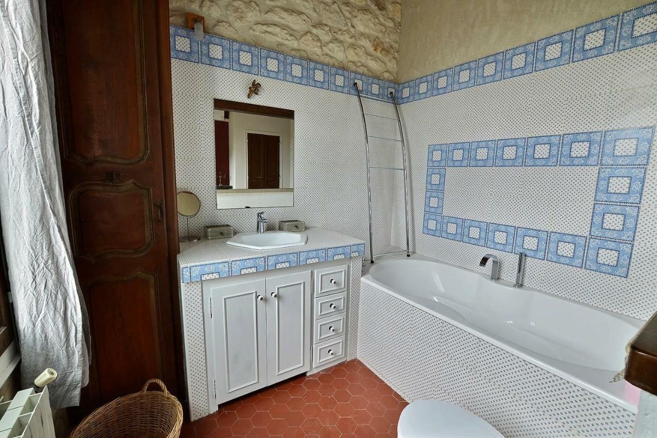 Chez Catherine Arles Ngoại thất bức ảnh